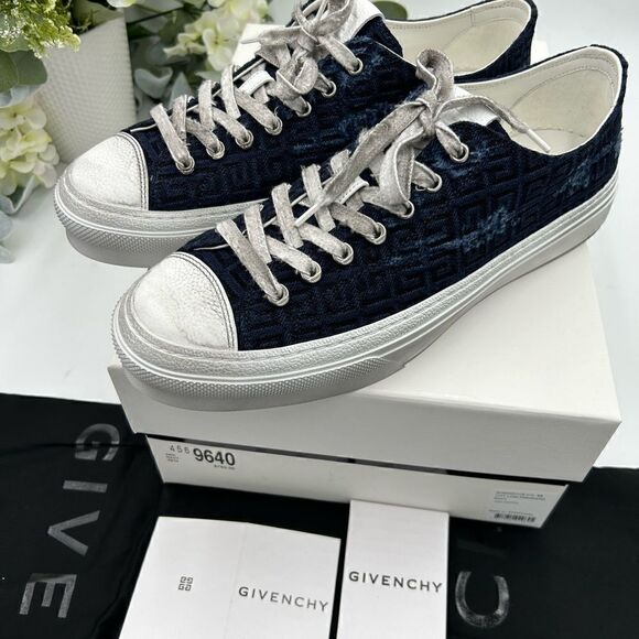 Men’s Givenchy four G navy distressed city sneakers size 43, made in Italy - Picture 7 of 11
